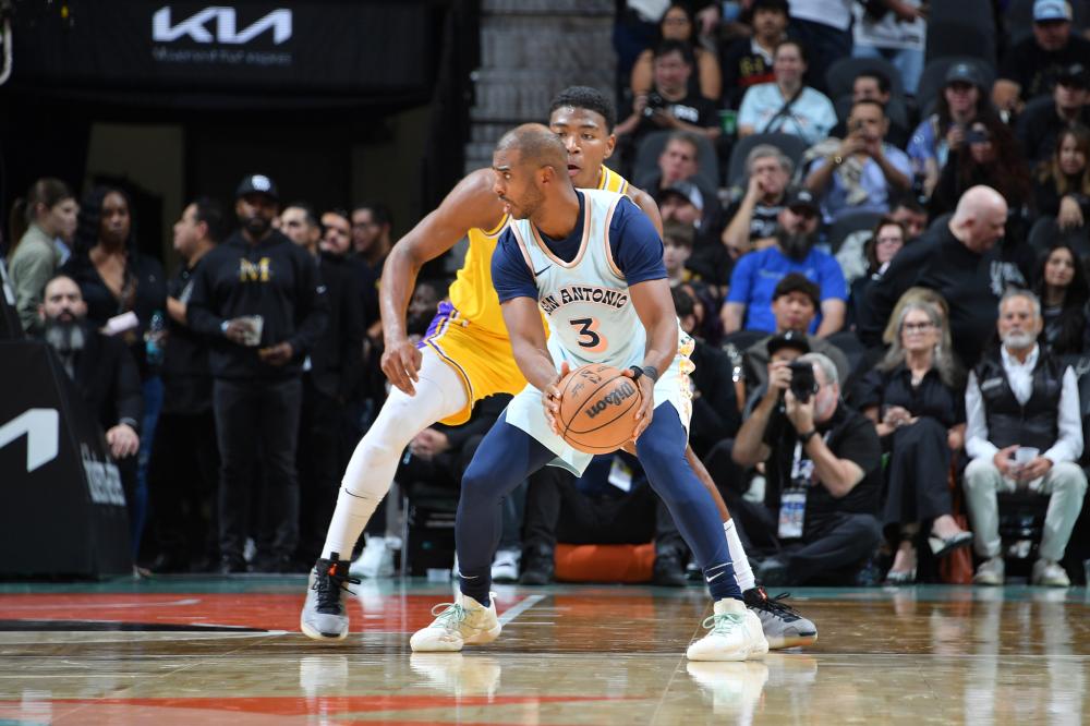 相比之下 相比之下